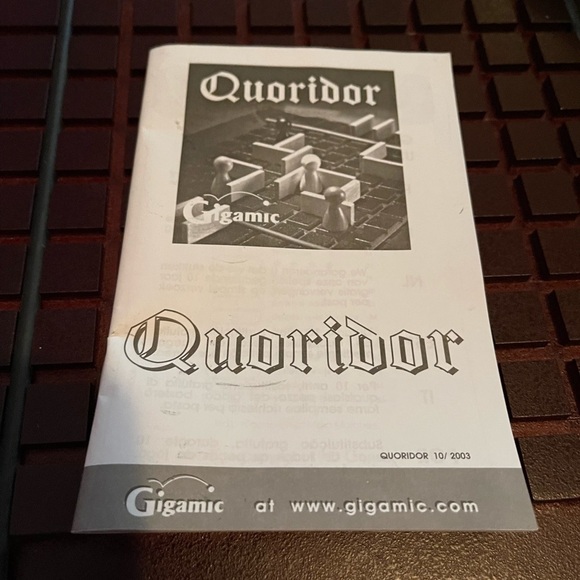 Gigamic 1997 Quoridor Wooden Board Game Original 2-4 players - Extra Pieces - Picture 6 of 15